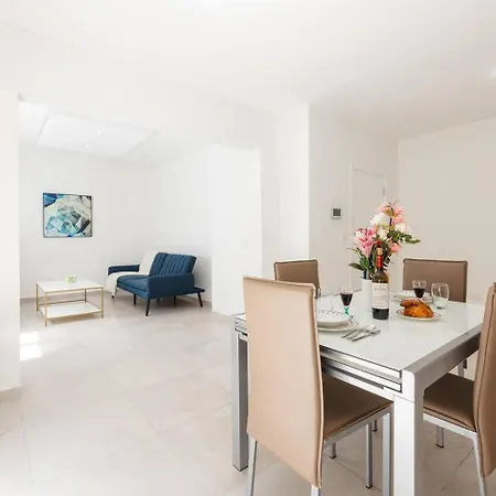 Onebed With Shared Pool And Gym ! Lägenhet St. Paul's Bay