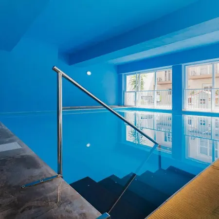 Onebed With Shared Pool And Gym ! Lägenhet